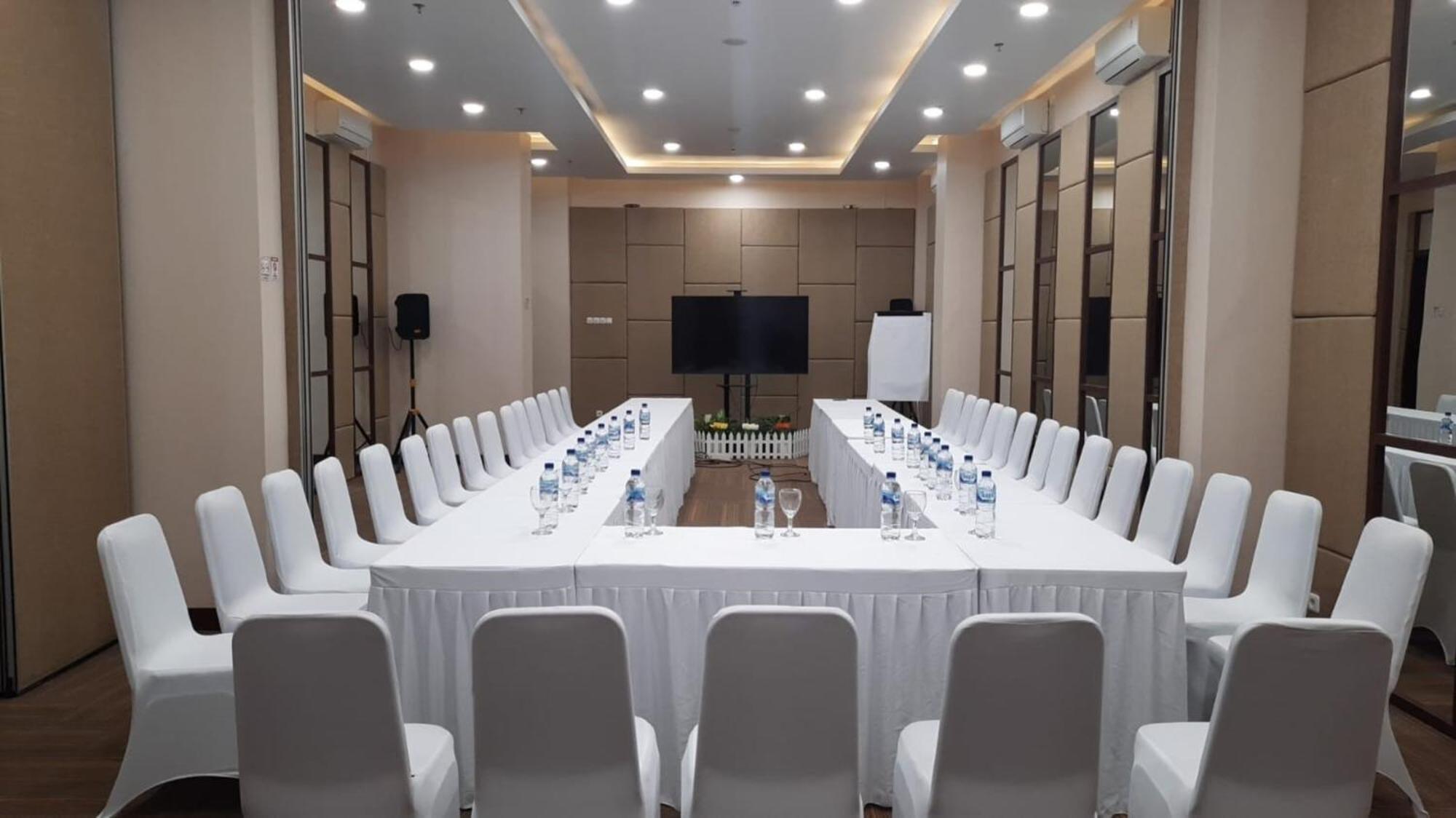Cordova Suites Σεμαράνγκ Εξωτερικό φωτογραφία